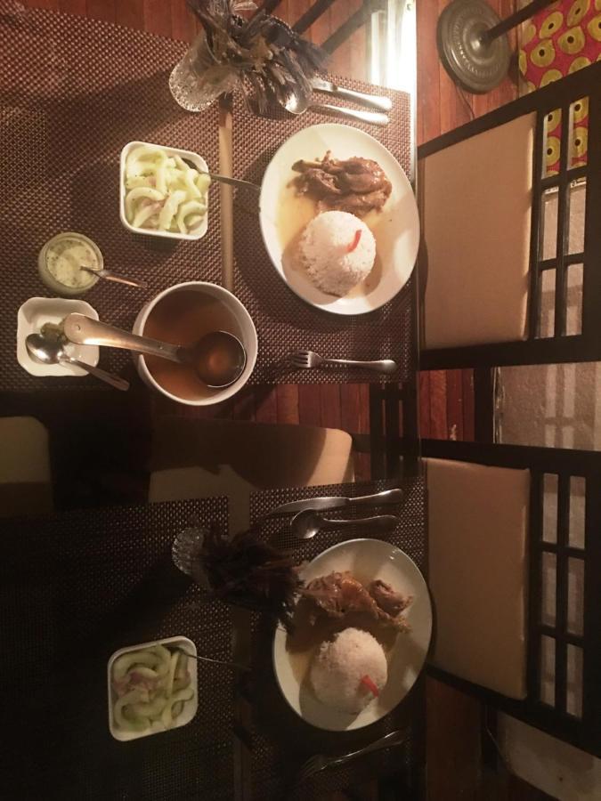 Le Fumoir Guest House Chambre Double อันตานานารีโว ภายนอก รูปภาพ