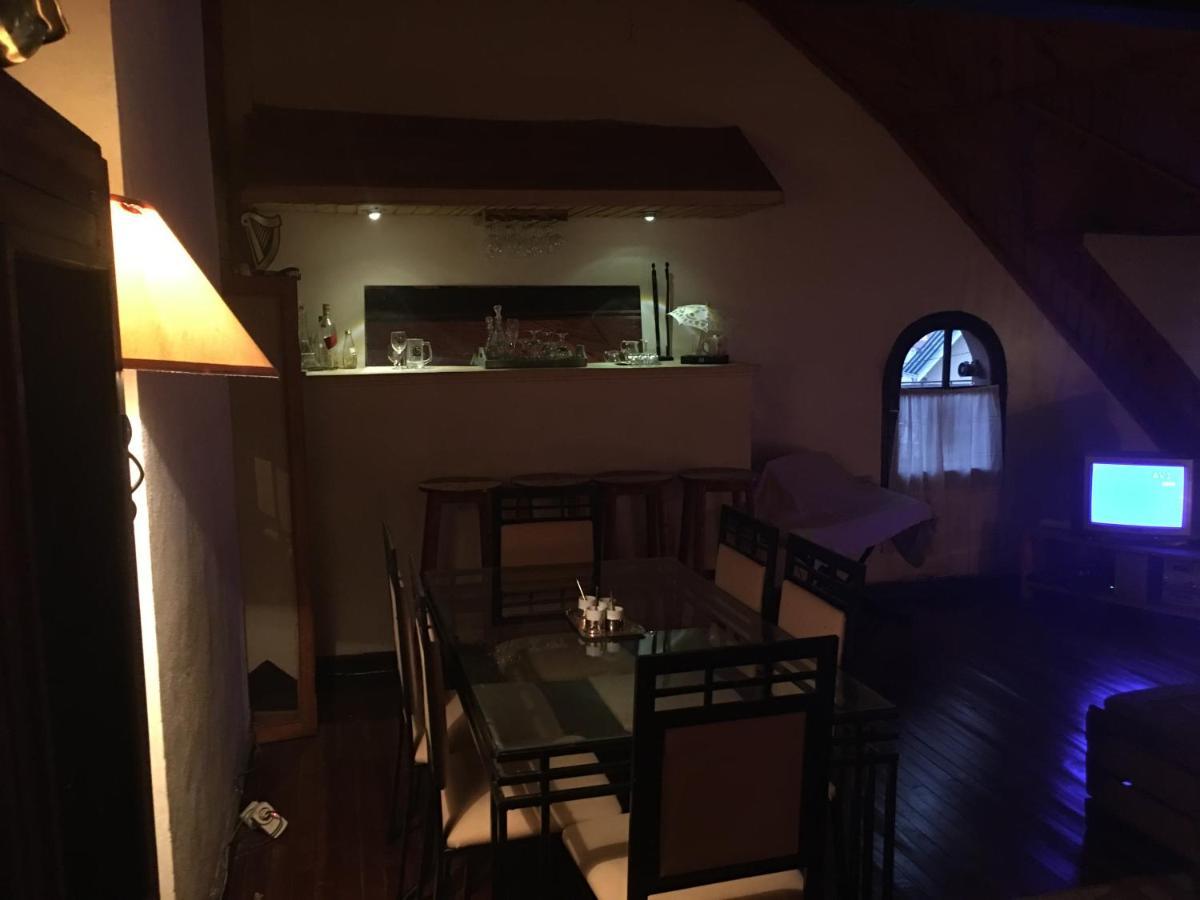 Le Fumoir Guest House Chambre Double อันตานานารีโว ภายนอก รูปภาพ
