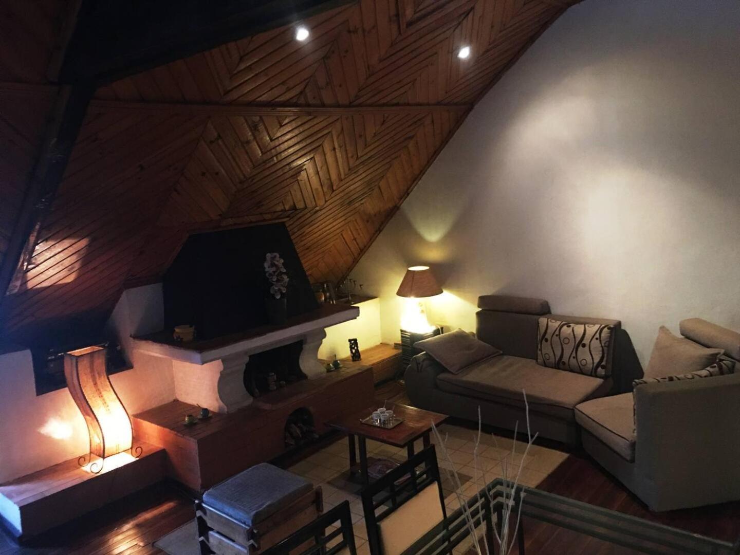 Le Fumoir Guest House Chambre Double อันตานานารีโว ภายนอก รูปภาพ